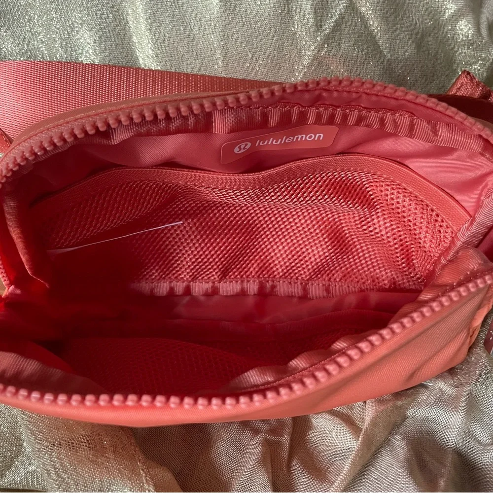 Lululemon Athletica Peach Cosmetic Bag - Picture 2 of 4